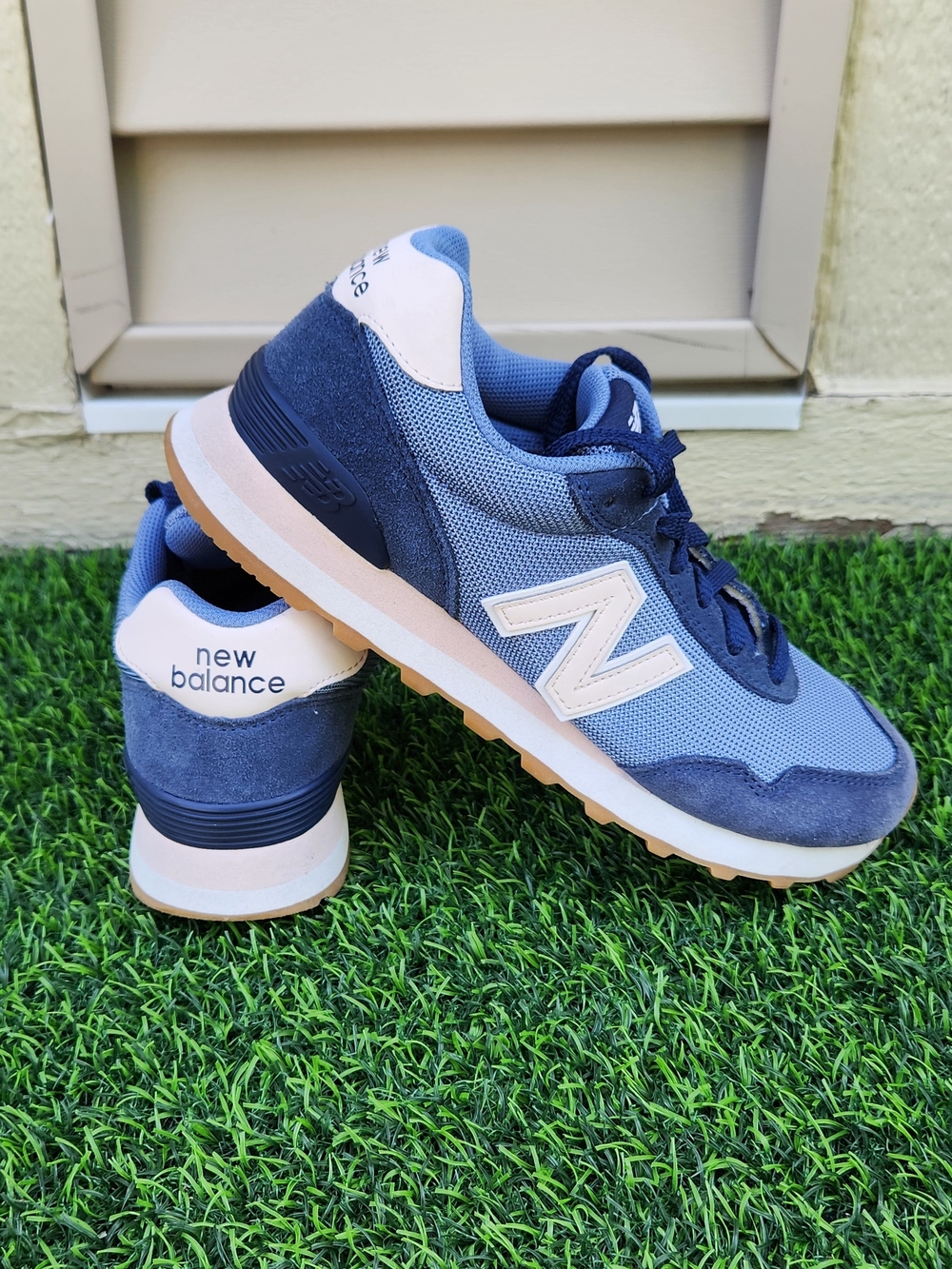 New Balance Classic 515 Sneakers in Blue and Cream Women's SIZE 8